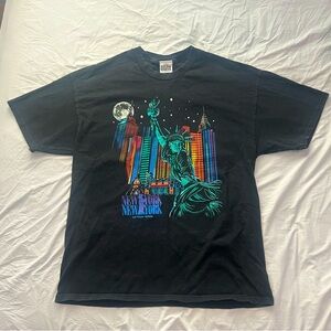 New York Hotel & Casino Vintage Vegas Graphic Tee with Statue of Liberty XL